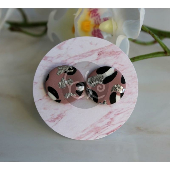 Púder rózsaszín-ezüst leopárd mintás kör alakú fülbevaló (pár)