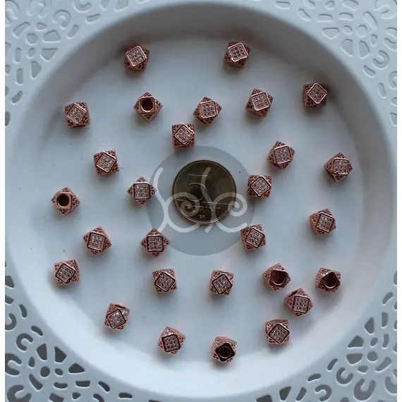 Rose gold-fehér sokszög cirkónia gyöngy 7x7 mm