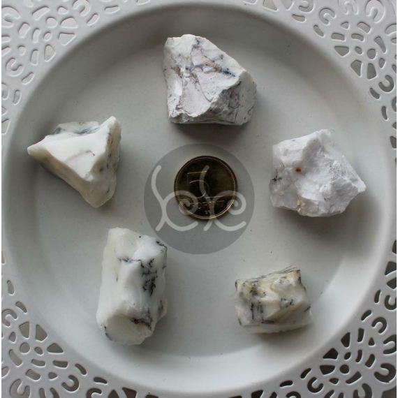 Nyers merlinit ásvány marokkő 2-3 cm