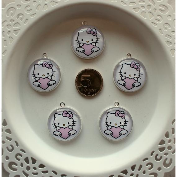 Szivecskés Hello Kitty medál 25 mm