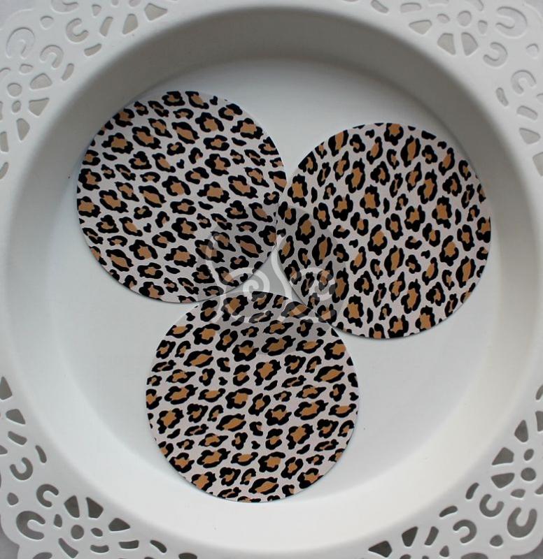 Barna leopárd mintás fülbevaló papír 5 cm
