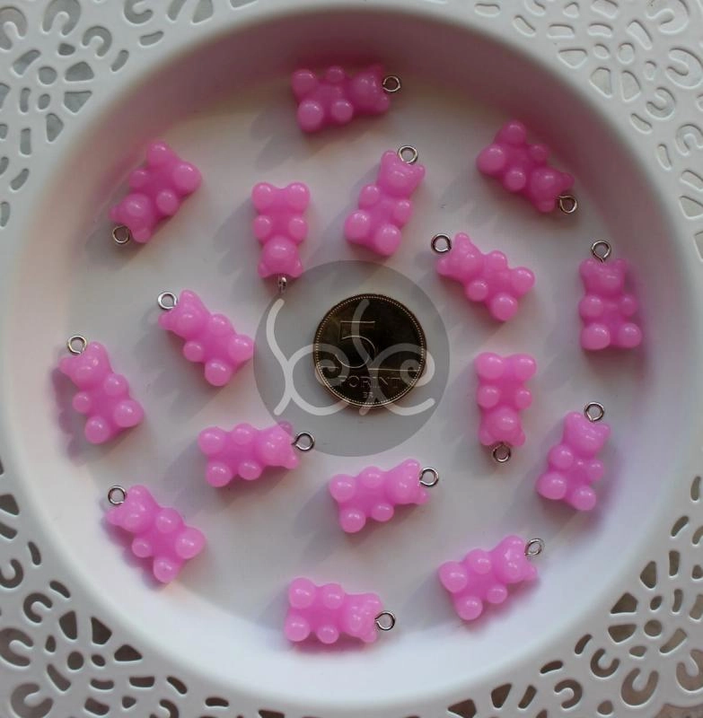 Rózsaszín műanyag gumimaci medál 11x21 mm (2 db)